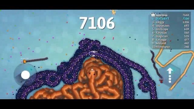 Snake.io - HACKER GIANT SNAKE VS PRO GIANT SNAKE' Epic Snakeio Gameplay