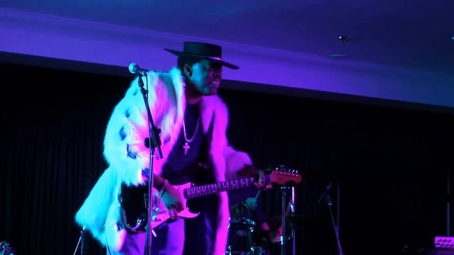 Carvin Jones Does His Jimi Thang @ The Beaverwood Club 20/11/2018 смотреть онлайн