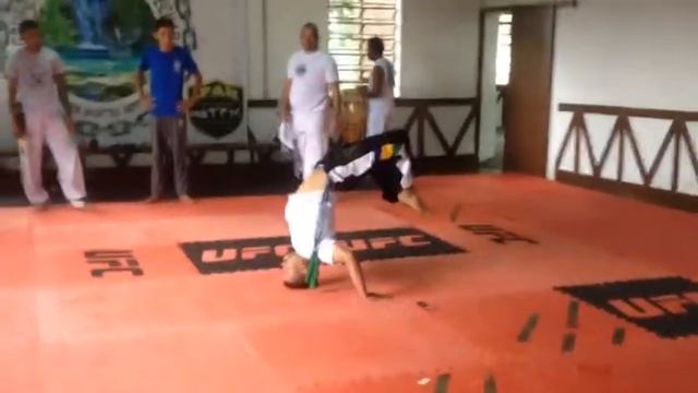 GRUPO DE CAPOEIRA MATA FECHADA(2) смотреть онлайн
