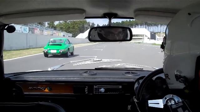 Alfa Romeo 2000 GTV Vs Early Porsche 911.m4v