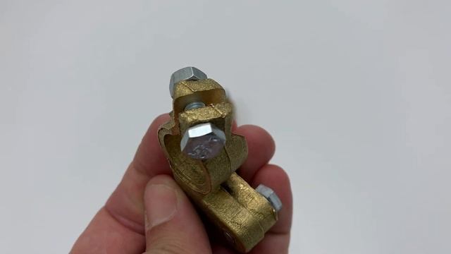 Клеммы АКБ угловые с зажимом, латунь смотреть онлайн