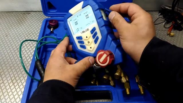 Электронный манометрический коллектор Value