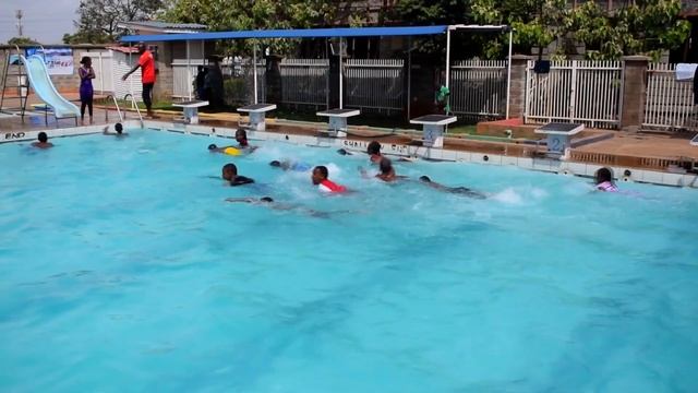 Bellevue Swimming Pool - Open to Public, Located in South C, Nairobi Kenya смотреть онлайн