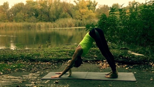 Сурья Намаскар. Приветствие Солнцу. Онлайн фитнес студия Натальи Савинской. 2016 смотреть онлайн