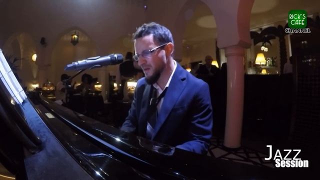 "VOLARE" (D. MODUGNO) - JOE DE GREGORIO, Piano & Vocals (LIVE AT RICK'S Cafè Casablanca) смотреть онлайн