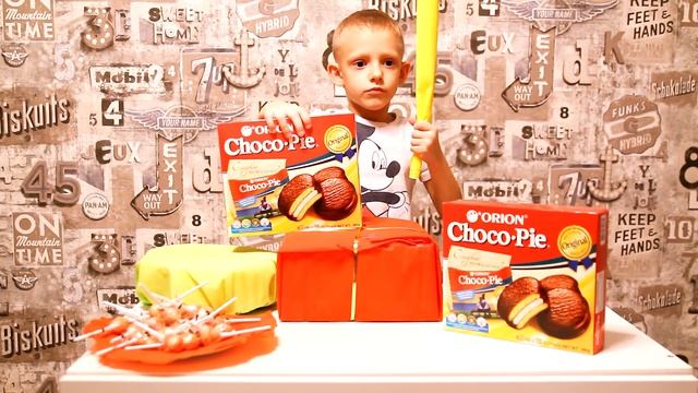 Торт из Чокопая Барни Сока и конфет Чупа Чупс на День Рождение в детский сад смотреть онлайн