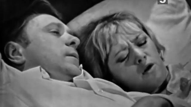 Алиса Фрейндлих и Леонард Борисевич в телеспектакле А. Белинского "Темные аллеи" (1968) смотреть онлайн