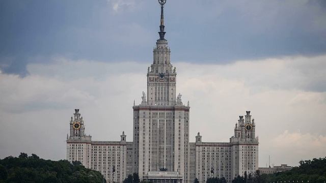 МГУ перевел оставшихся в Китае студентов на дистанционное обучение смотреть онлайн