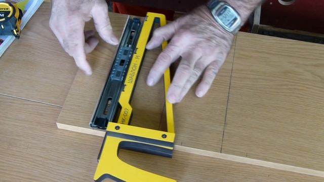 Универсальный держатель для направляющих и кондукторов. Как это работает смотреть онлайн