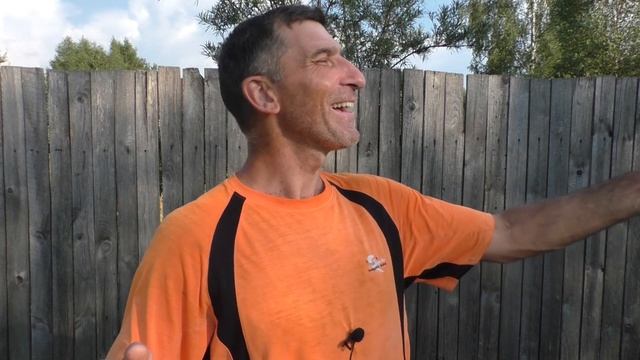 Стягивает с себя штаны, поворачивается к нему Задом и говорит ... | Смешные Свежие Анекдоты смотреть онлайн