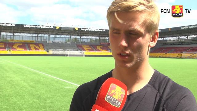 Alex: Jeg er blevet voksen i FCN смотреть онлайн