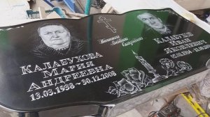 Полировка и востановление памятника из декоративно-литьевого мрамора.