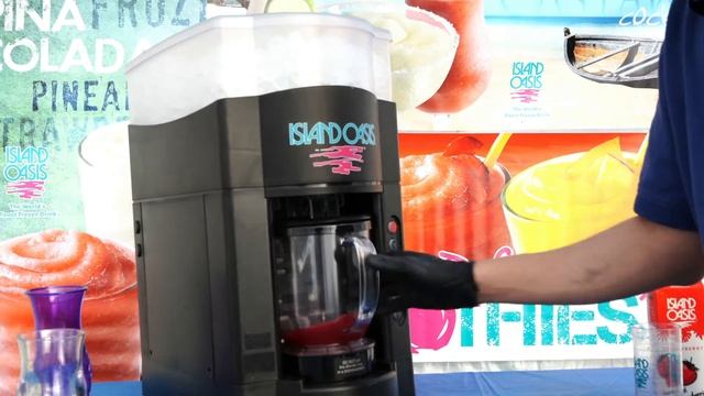 How to make a strawberry daquiri (virgin) with the island oasis S2100 смотреть онлайн