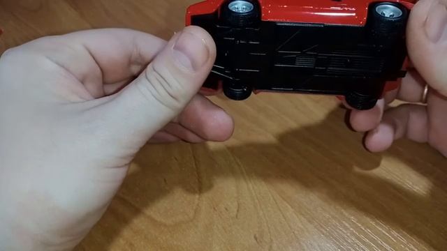 Распаковка моделей Ferrari F40 и Lamborghini countach.mp4 смотреть онлайн