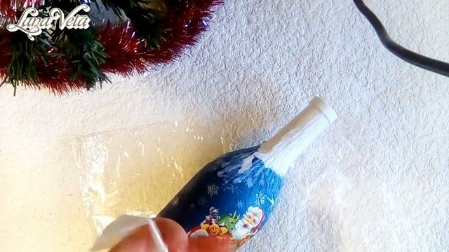 Идеи декора стеклянной бутылки своими руками. Поделка к Новому году. DIY смотреть онлайн