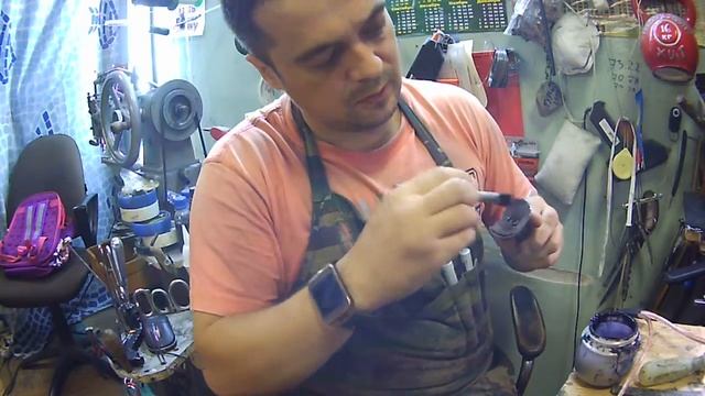 Ремонт обуви. Замена каблуков смотреть онлайн