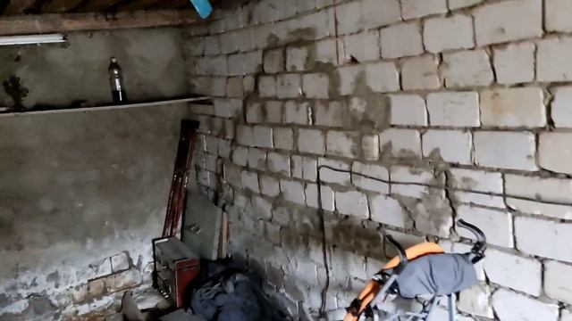 Купил гараж,построенный при СССР. Постройка требует значительного ремонта смотреть онлайн