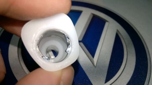 8D0955875 Переходник омывателя фар VW, Skoda, Audi, Seat смотреть онлайн