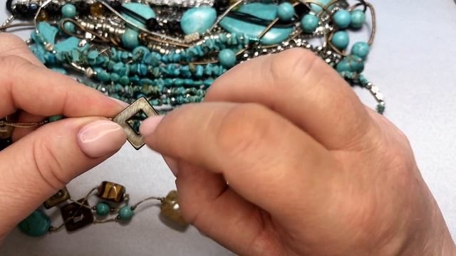 12.Представляю винтажную бижутерию с чудесной имитацией бирюзы из Говлита. смотреть онлайн