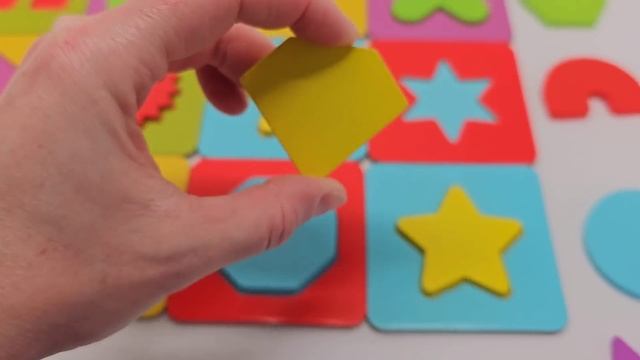? Learn Shapes and Colors With A Fun Puzzle | Preschool + Toddler Learning Video | Interactive Play смотреть онлайн