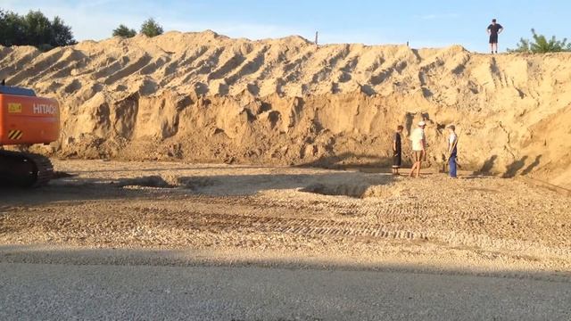 Окончание разработки котлована. Томск. ООО "Транс-Сиб-К" смотреть онлайн