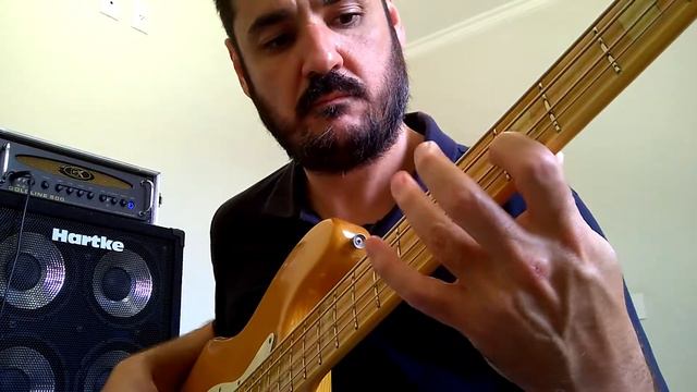 Fender Jazz Bass Reed. 75 Japan (84-86) смотреть онлайн