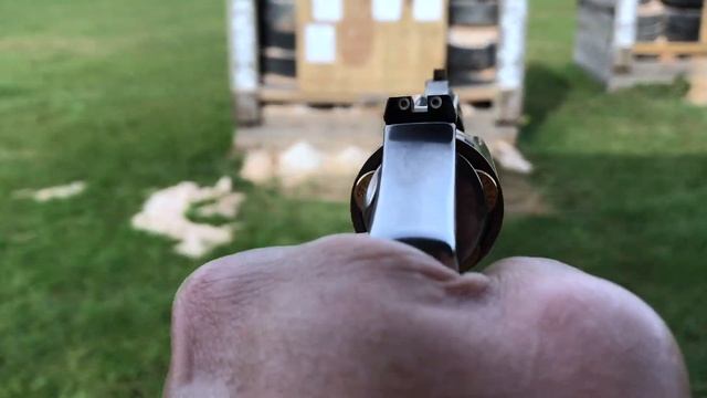 S&W 640 Pro .357 Magnum - Tabletop & Range смотреть онлайн