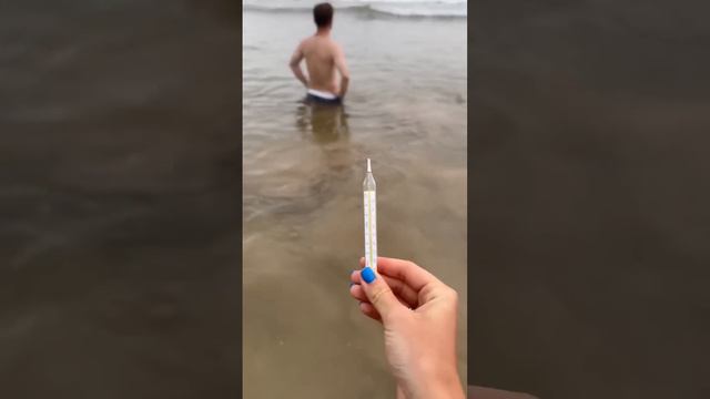 Как сделать так,чтобы узнать писает ли человек в воду? смотреть онлайн