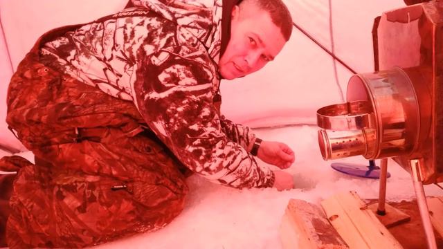 Река Нижняя Тунгуска. Зимняя рыбалка, глухозимье. смотреть онлайн