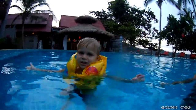 Поздравляем дедушек с Днем защитника Отечества смотреть онлайн