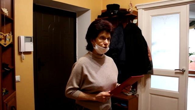 Сотрудники МЧС России поздравили ветерана Главного управления Николая Андреевича Брауна с юбилеем смотреть онлайн