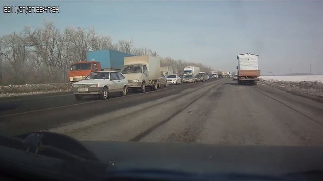 Пробка на въезде в Краснодар смотреть онлайн