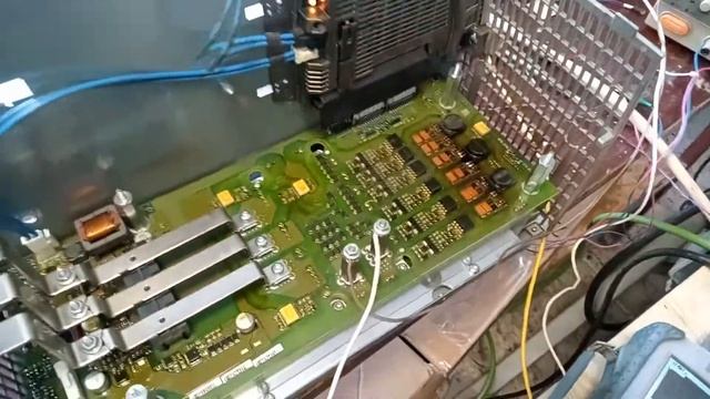 Сиеменс Синамикс (Siemens Sinamics S120) ошибки Overload или Groundfault ,не торопитесь с выводами смотреть онлайн