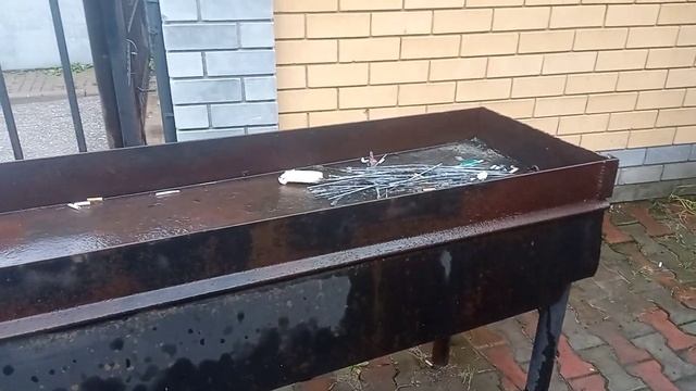 Вот таким должен бать правильный мангал. длинну можно регулироаать по себе. смотреть онлайн