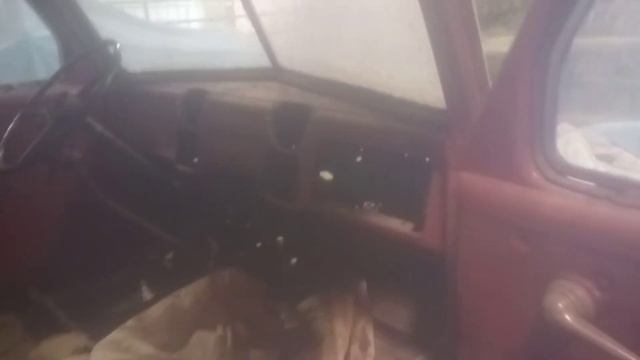 1952 Dodge B-3-D-126 Flatbed Truck