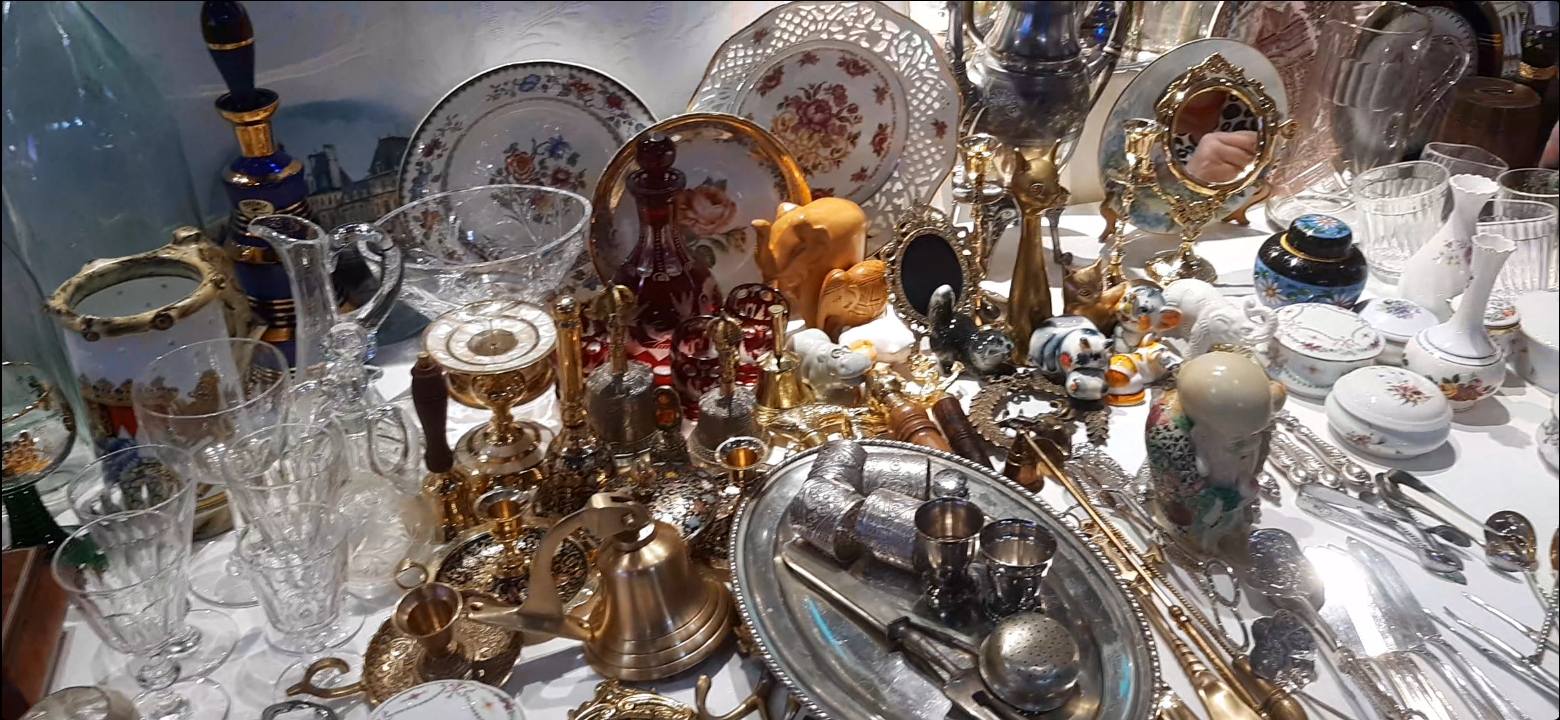 БЛОШИНЫЙ РЫНОК НА ПРИВОЗЕ смотреть онлайн