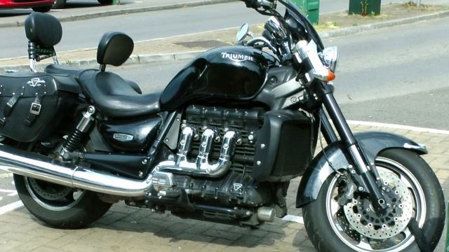 Триумф Рокет 3