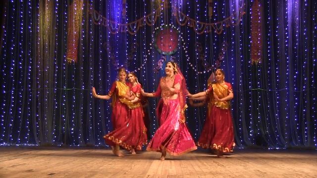 Chane ke khet men, Indian Dance Group Mayuri, Russia, Petrozavodsk смотреть онлайн