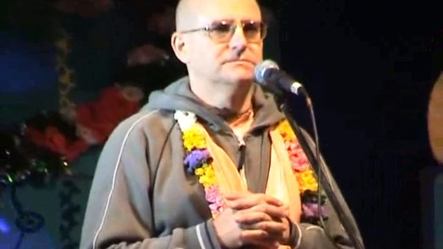 18 19 09 2004 Ratha Yatra - 1 ISKCON Dnipro Ukraine смотреть онлайн