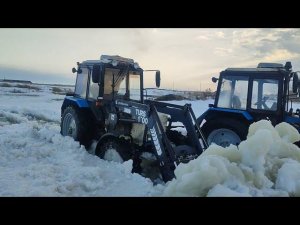 Посадили МТЗ 952.Пускаем ручейки.