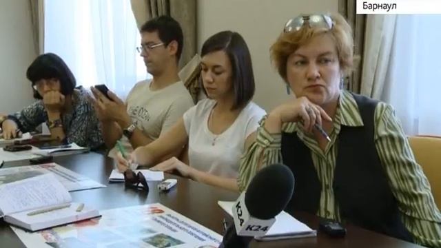206 обращений от жителей Алтайского края поступило на горячую линию крайизберкома смотреть онлайн