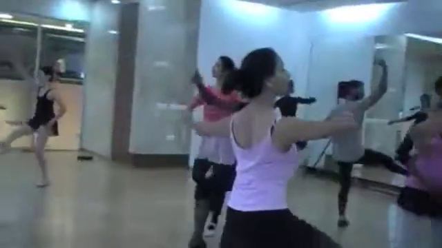 The Lewis Foundation of Classical Ballet present Win a 'Free Ballet Class' contest смотреть онлайн