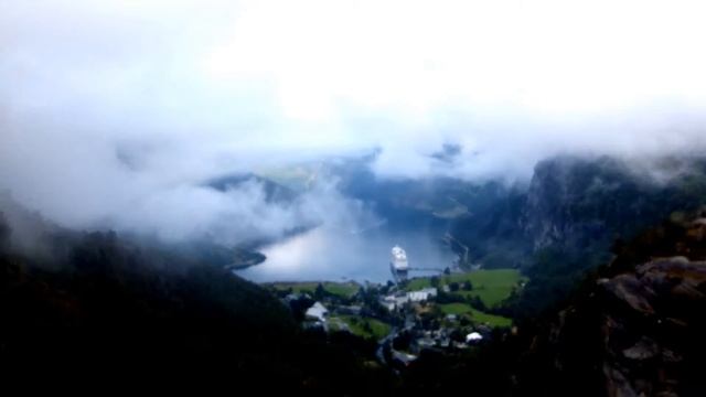 Гейрангер-фьорд (Geiranger, Geirangerfjorden), Норвегия смотреть онлайн