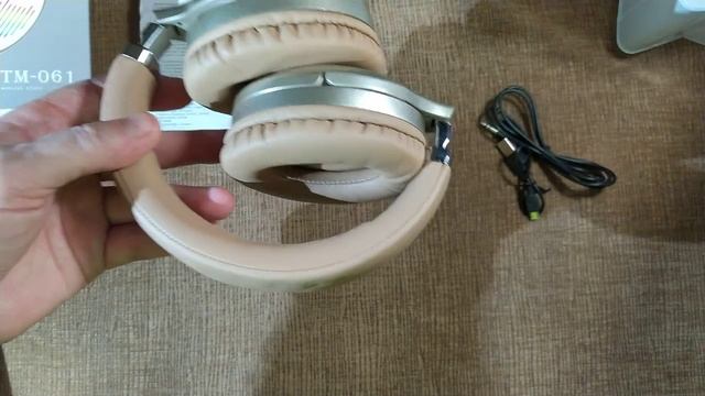 Наушники беспроводные TM-061 распаковка лучших китайских наушников до 1000р смотреть онлайн