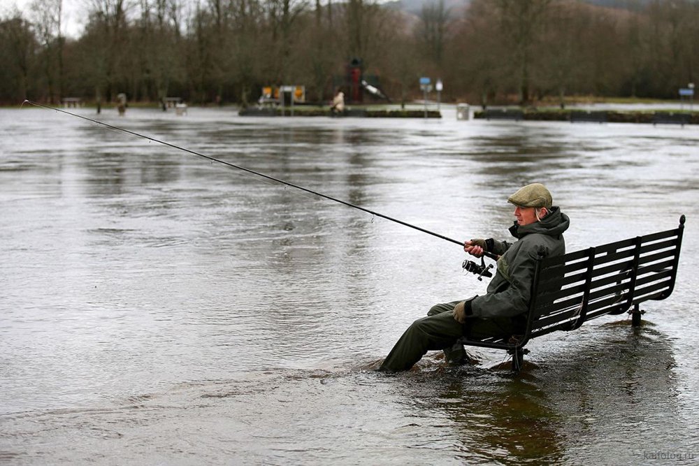 Приколы на рыбалке | Пьяные на рыбалке | Зимняя рыбалка смотреть онлайн