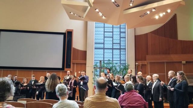 St. Martin's Chamber choir soloist Justin Milner..Long time trav'ling смотреть онлайн