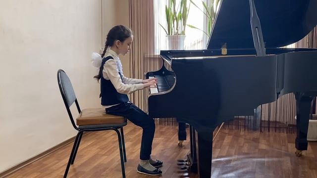 Гатунок Анастасия, п. Усть-Ордынский - П.И. Чайковский Танец маленьких лебедей смотреть онлайн