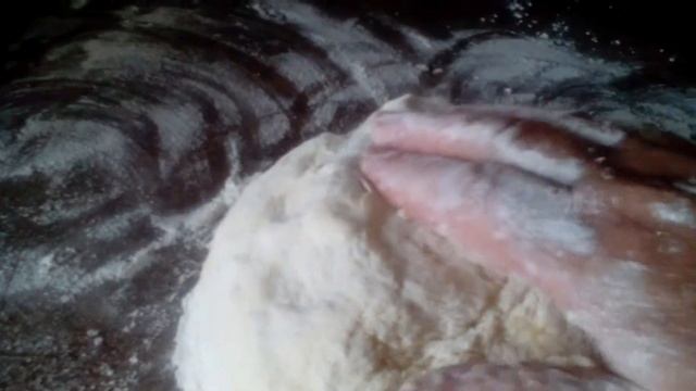 Хачапури по - мегрельски на кефире /Khachapuri - Mingrelian on kefir. смотреть онлайн