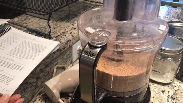 What does Coach Becky use her food processor for? смотреть онлайн