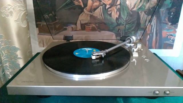 Denon DP300F Проигрыватель винила смотреть онлайн
